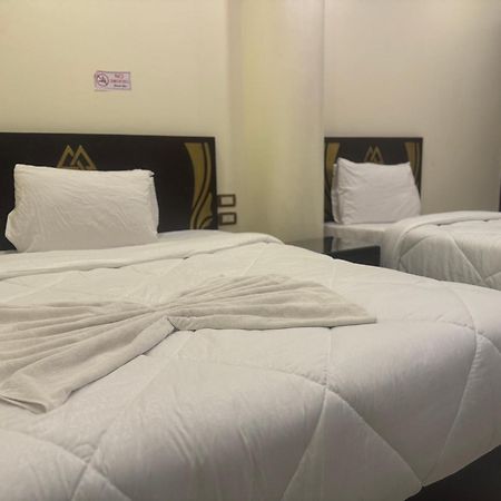 Pyramids And Sphinx Hotel Kafrat al Jabal Екстер'єр фото