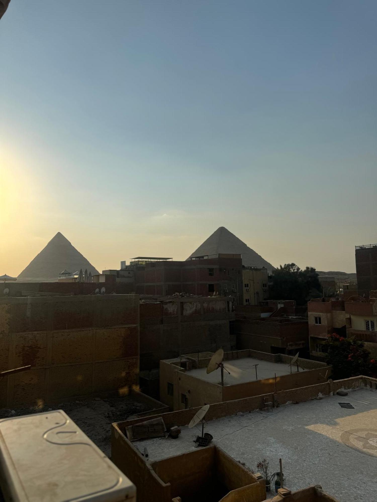 Pyramids And Sphinx Hotel Kafrat al Jabal Екстер'єр фото