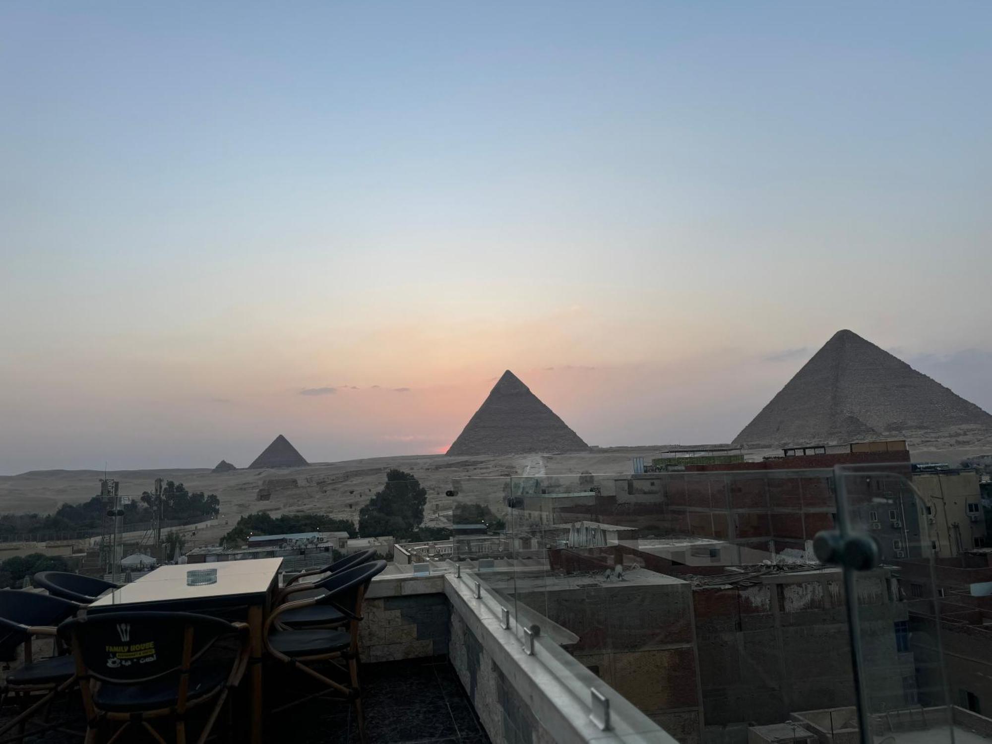 Pyramids And Sphinx Hotel Kafrat al Jabal Екстер'єр фото