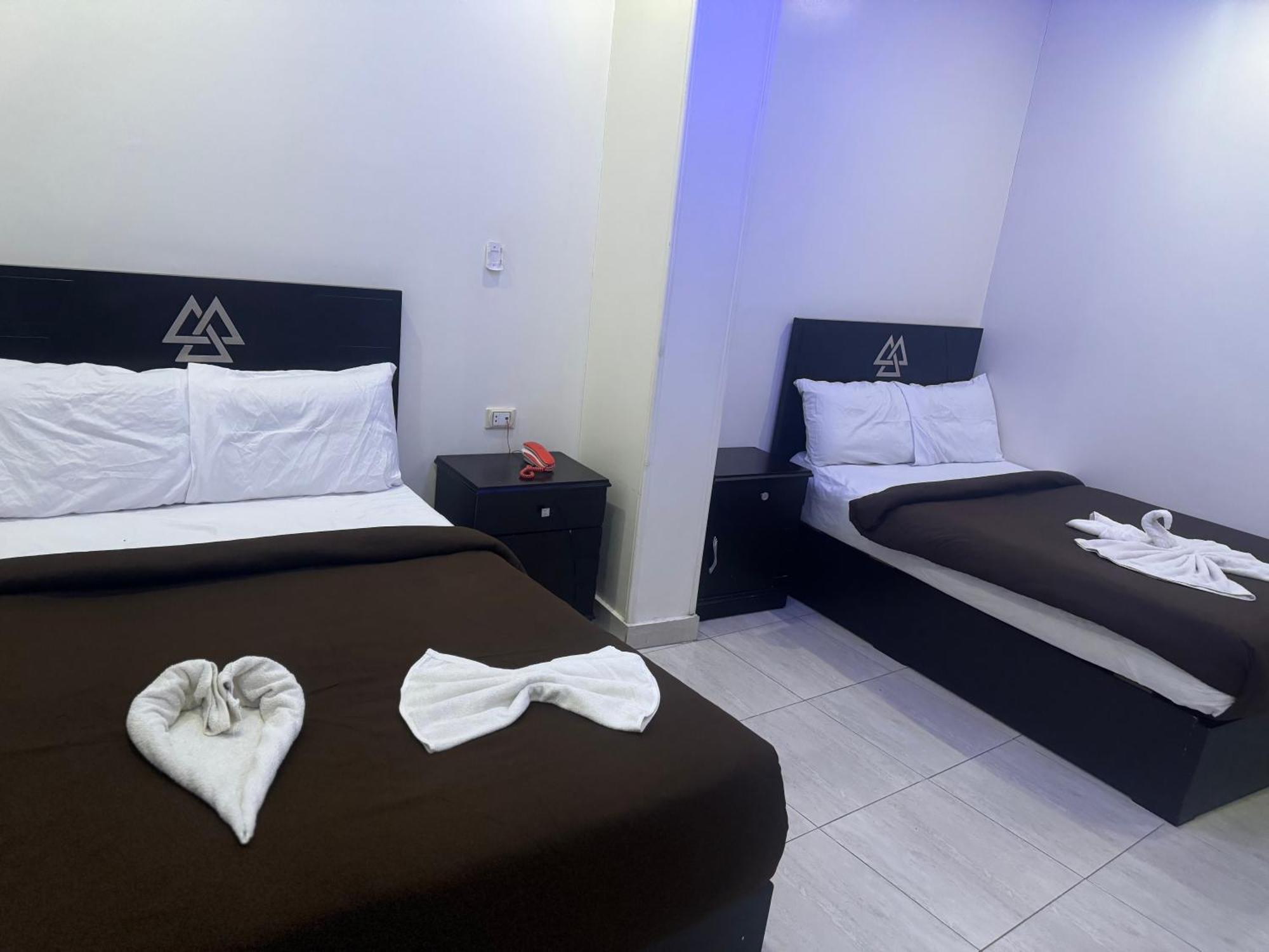 Pyramids And Sphinx Hotel Kafrat al Jabal Екстер'єр фото