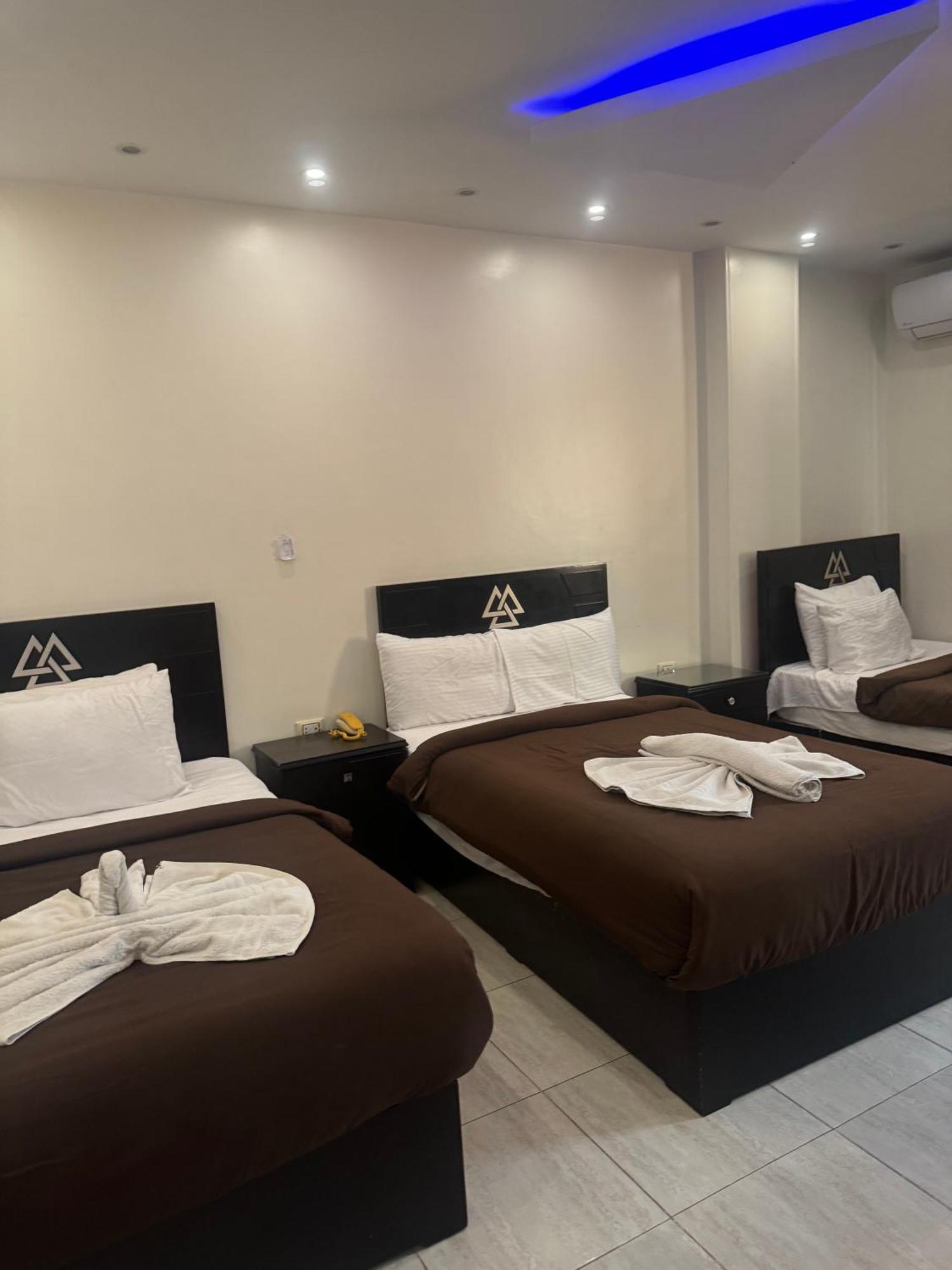 Pyramids And Sphinx Hotel Kafrat al Jabal Екстер'єр фото